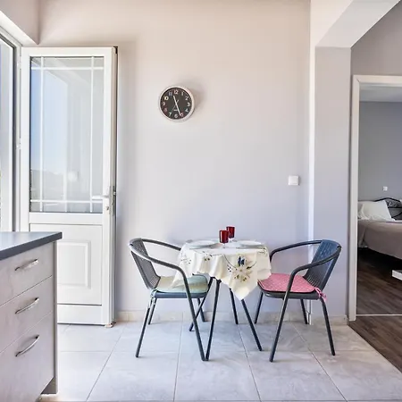 Apartment Aristos Garden *